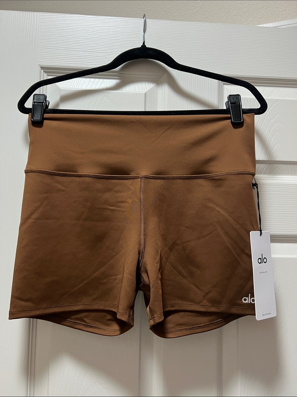 NWT ALO Yoga High-Rise Brown Bike Shorts